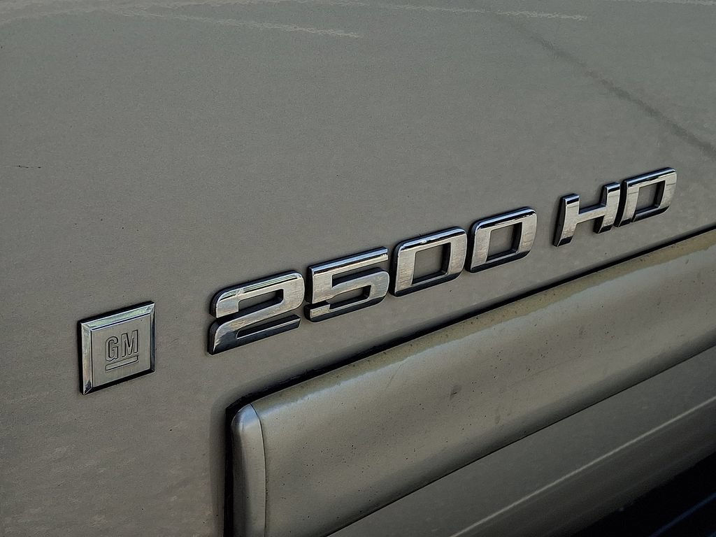 Used 2008 Chevrolet Silverado 2500 LT AWD/4WD image 30