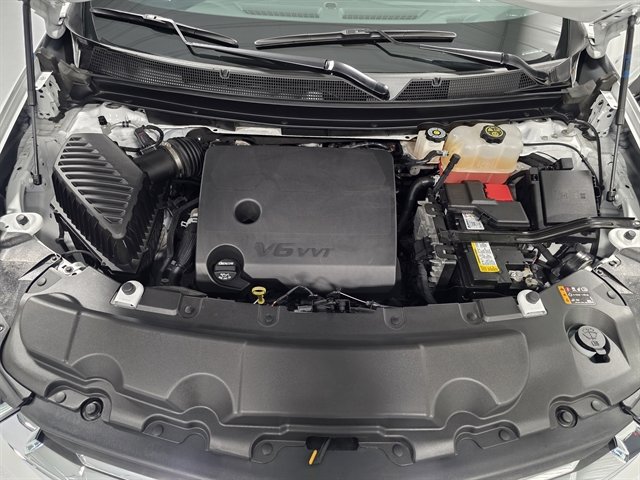 Used 2023 Chevrolet Traverse LT w/ LPO, Floor Liner Package image 48