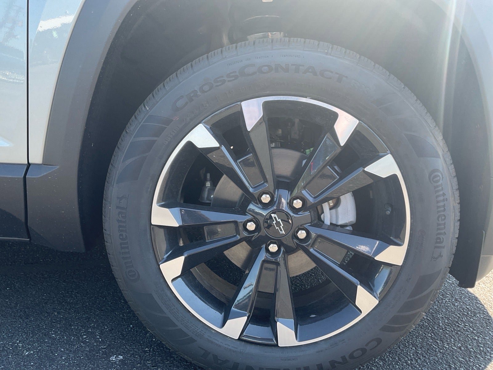 New 2026 Chevrolet Equinox RS w/ Convenience Package III AWD/4WD image 12