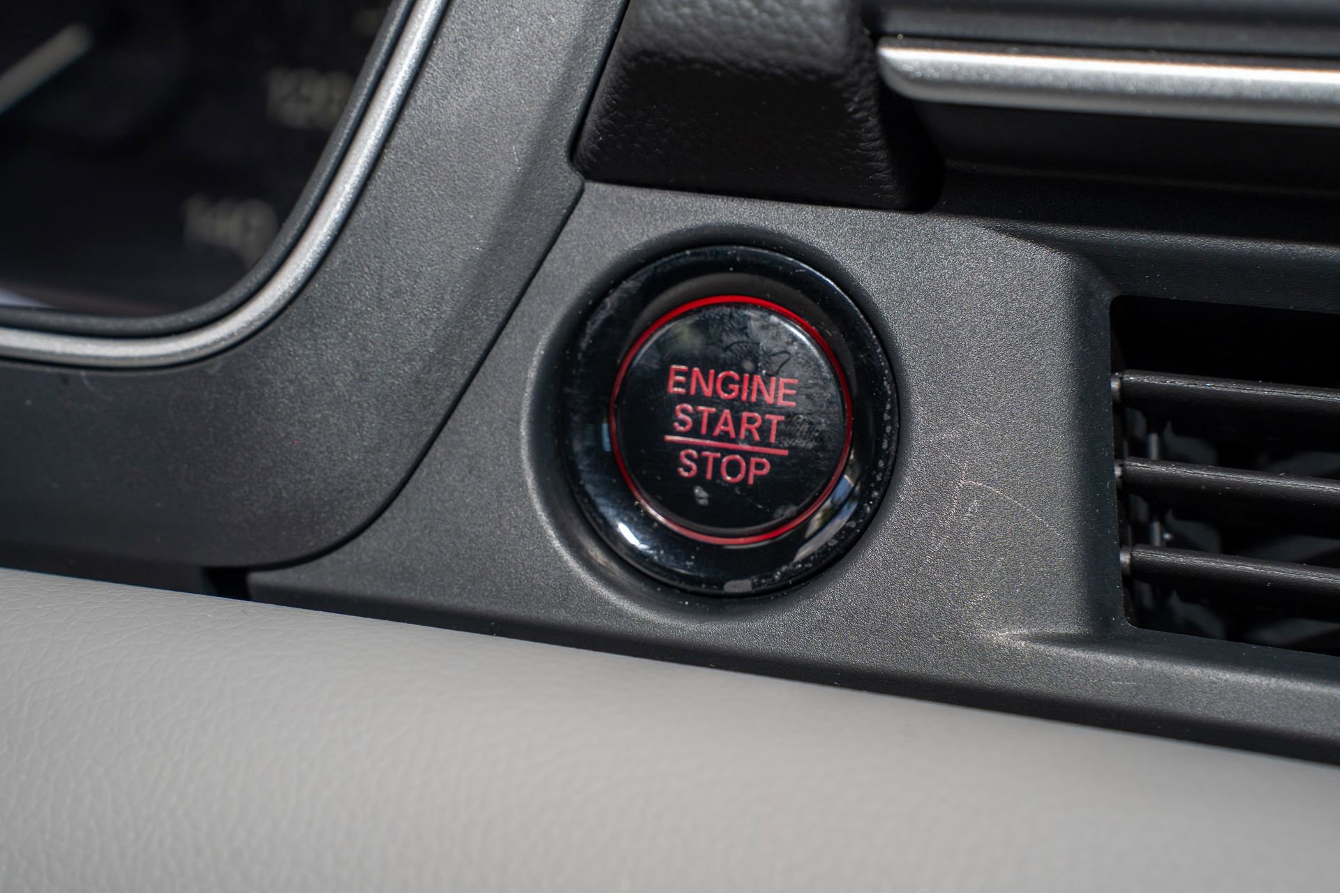 Certified 2023 Honda Pilot EX-L image 34