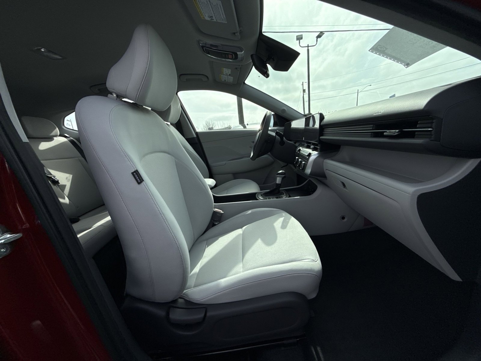 New 2026 Hyundai Kona SE image 24