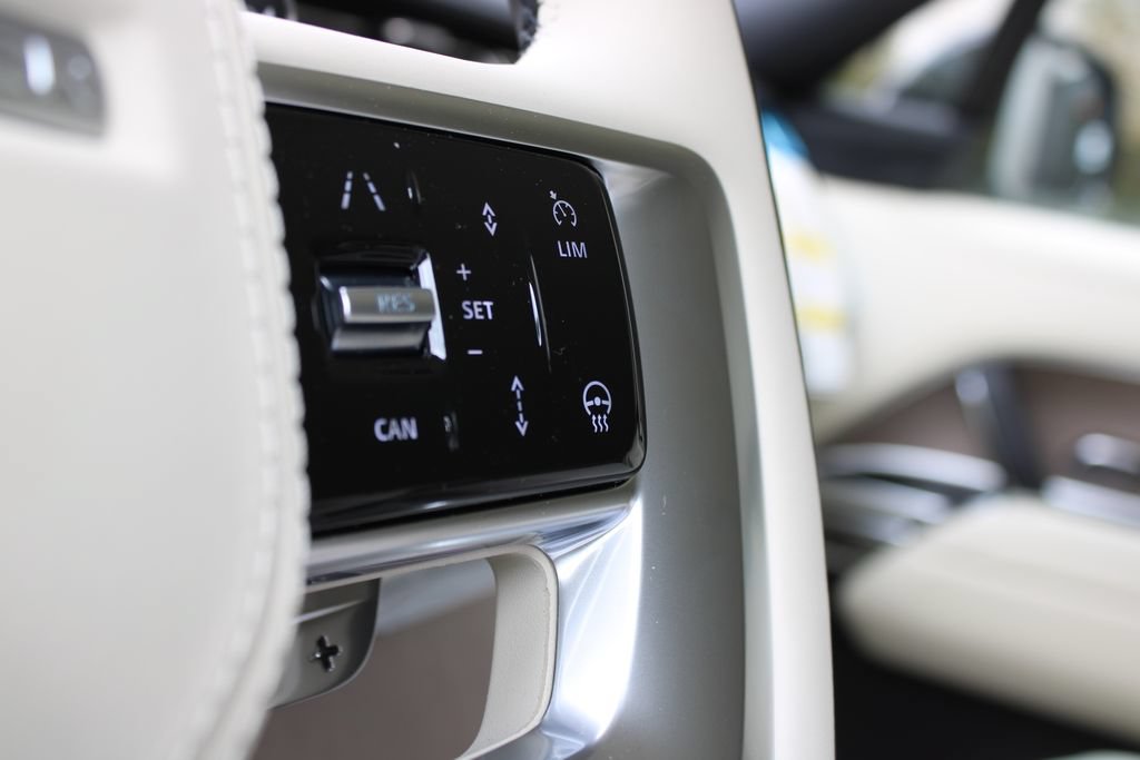 New 2026 Land Rover Range Rover SE AWD/4WD image 17