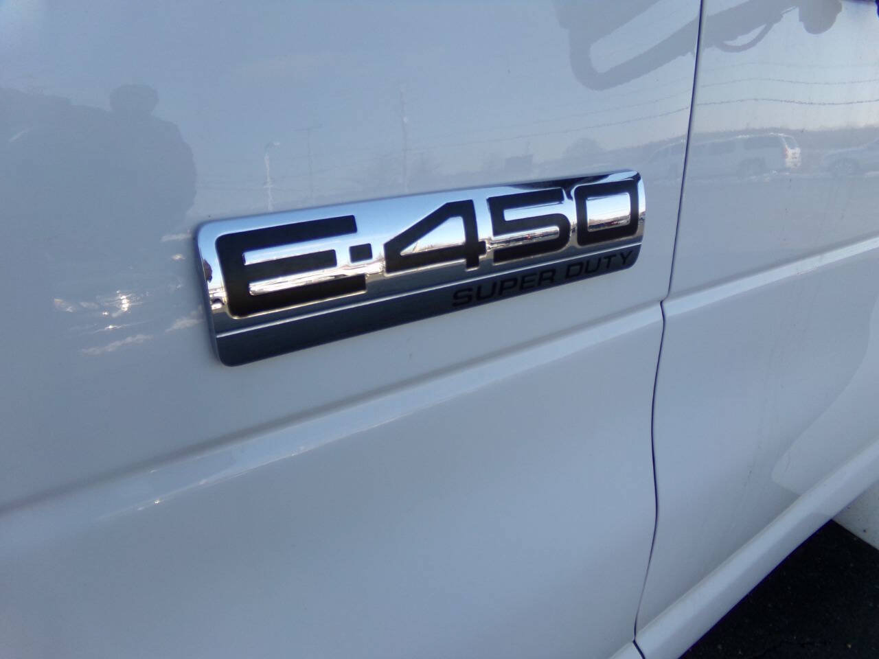 Used 2019 Ford E-450 and Econoline 450 Super Duty w/ Shuttle Bus Prep Package RWD image 49