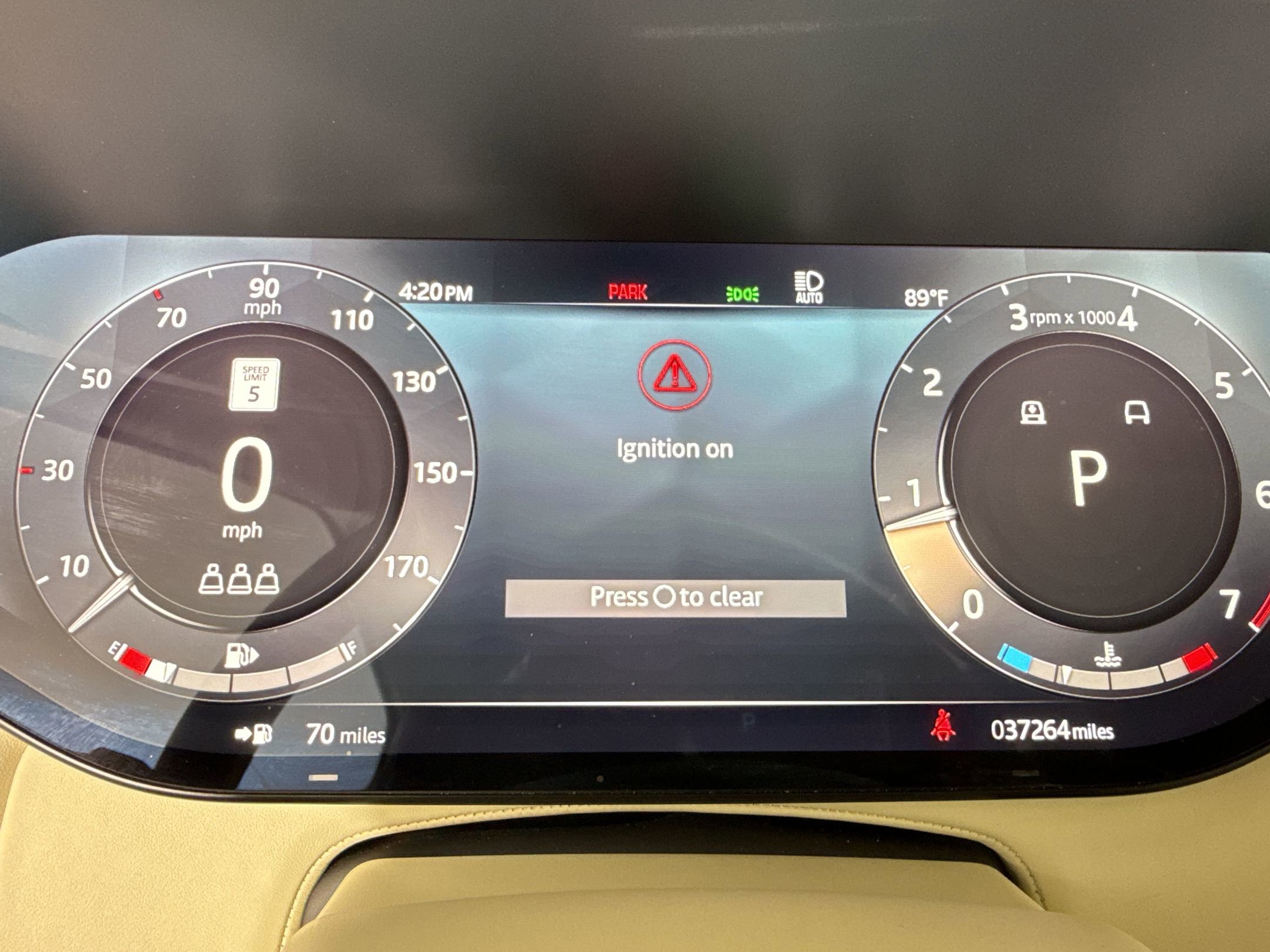 Used 2023 Land Rover Range Rover SE image 18