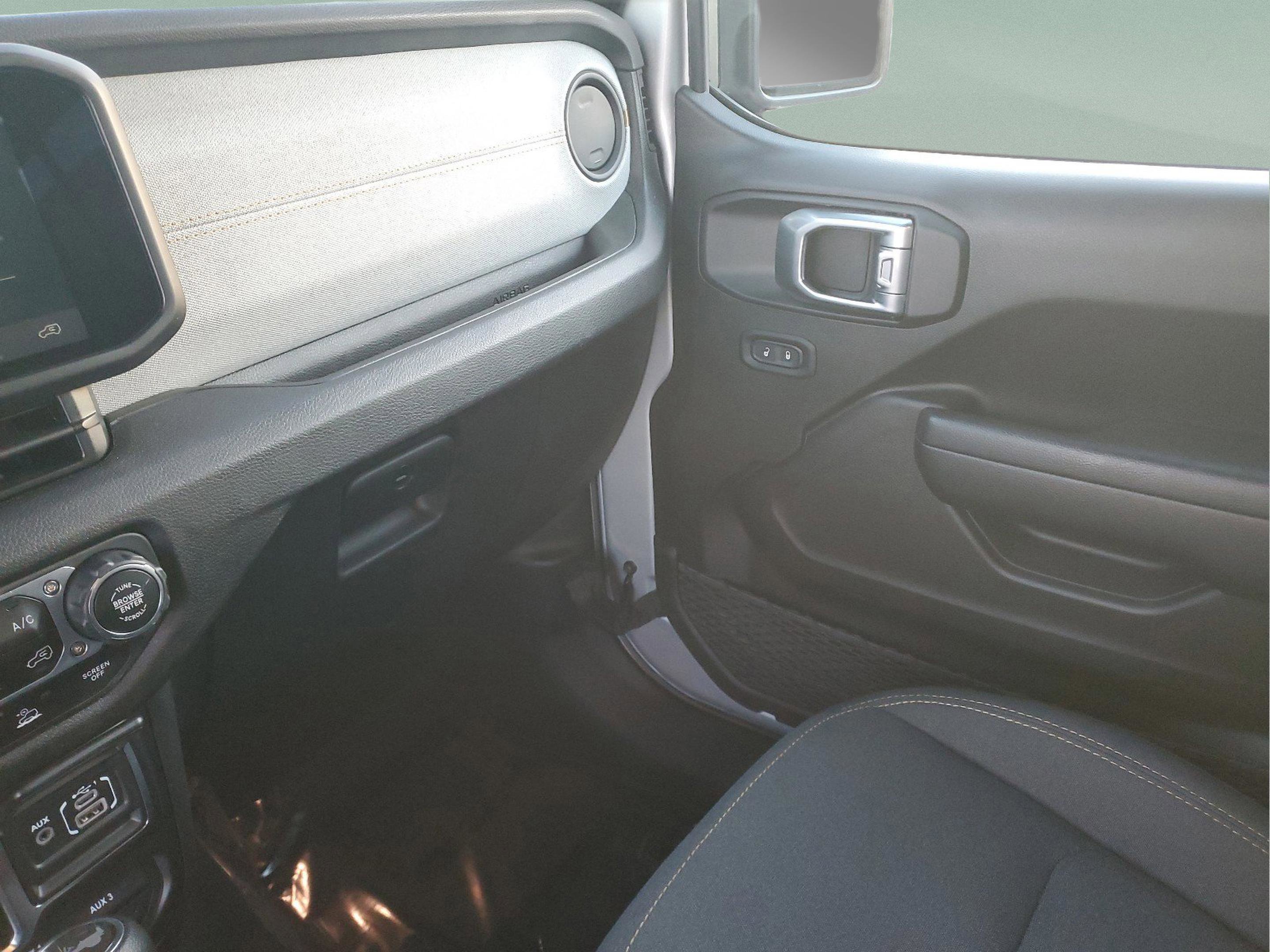 Certified 2024 Jeep Wrangler Sport S image 25