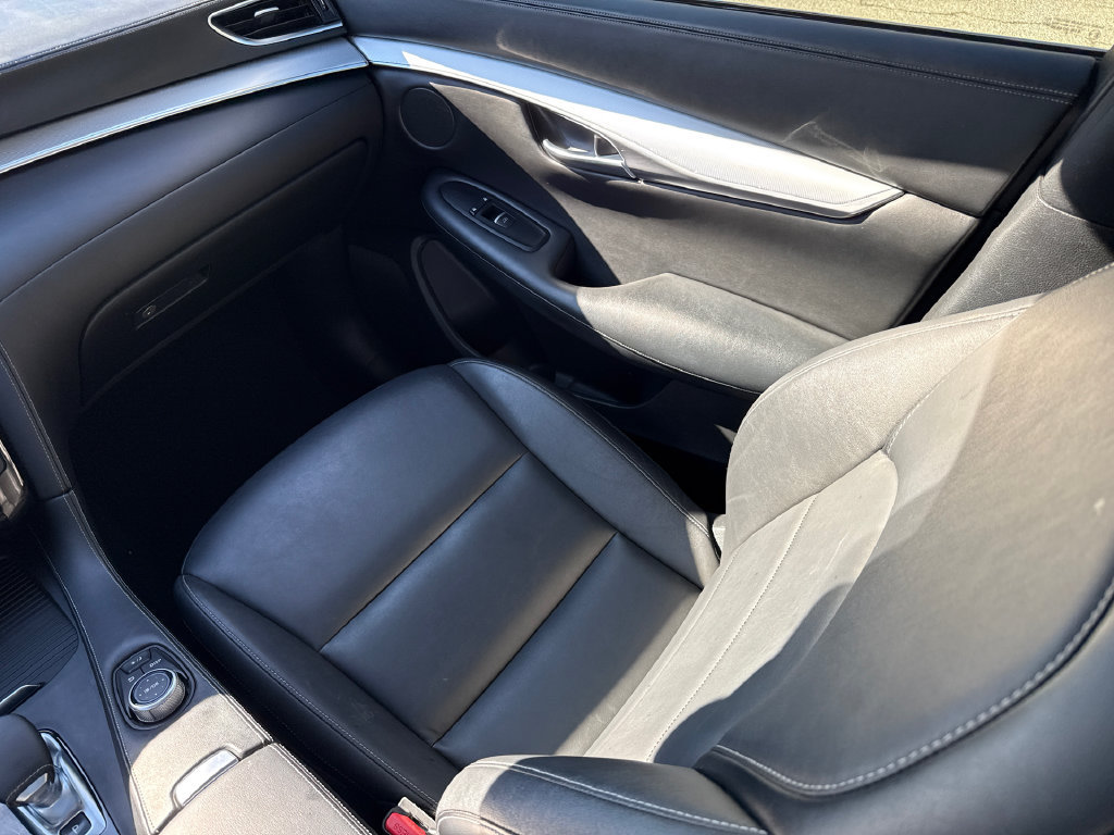 Used 2020 INFINITI QX50 Luxe FWD image 15