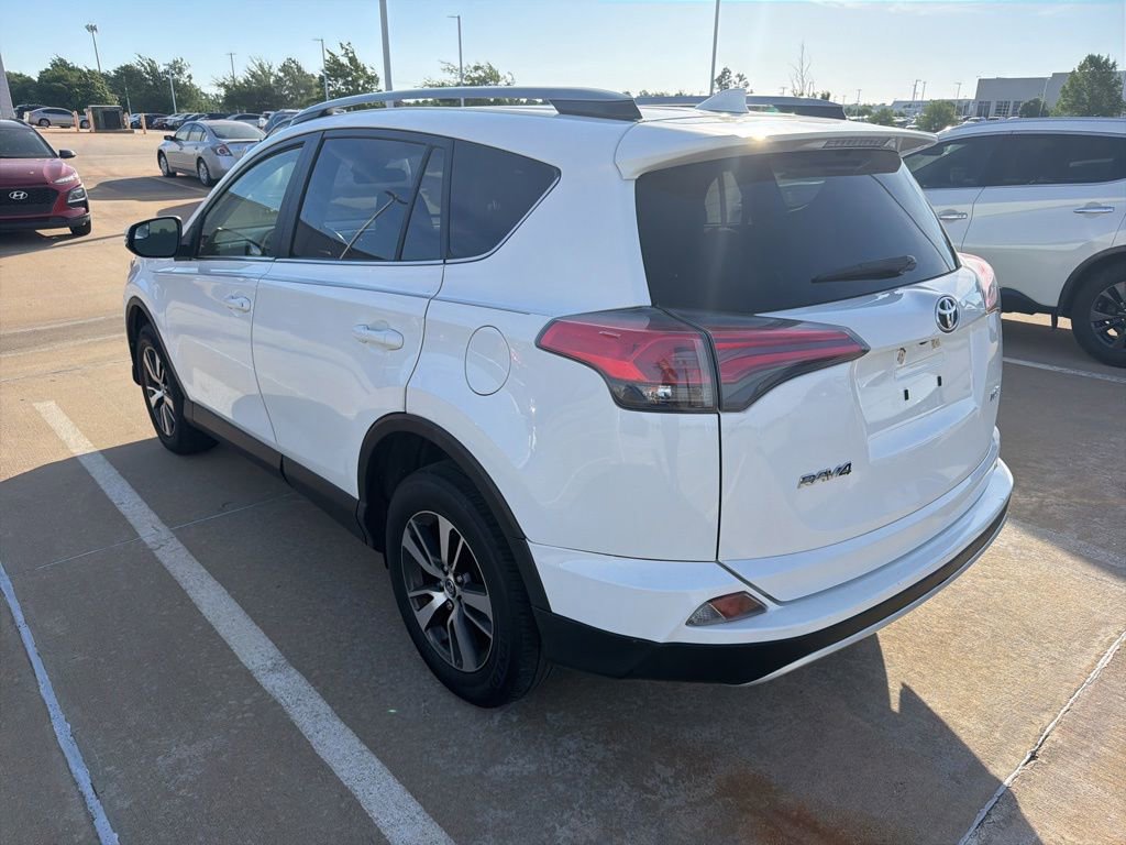 Used 2017 Toyota RAV4 XLE FWD image 6