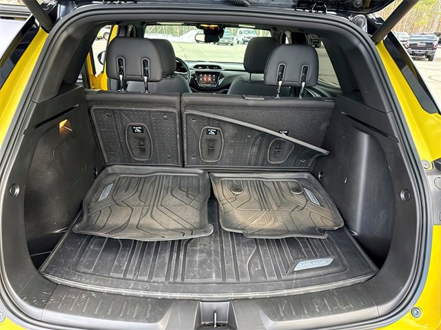 Used 2023 Chevrolet TrailBlazer RS w/ Sun and Liftgate Package image 19