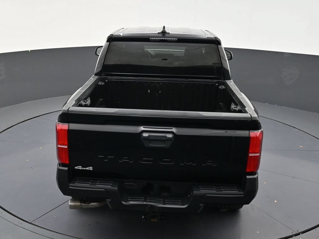 Used 2025 Toyota Tacoma SR AWD/4WD image 15