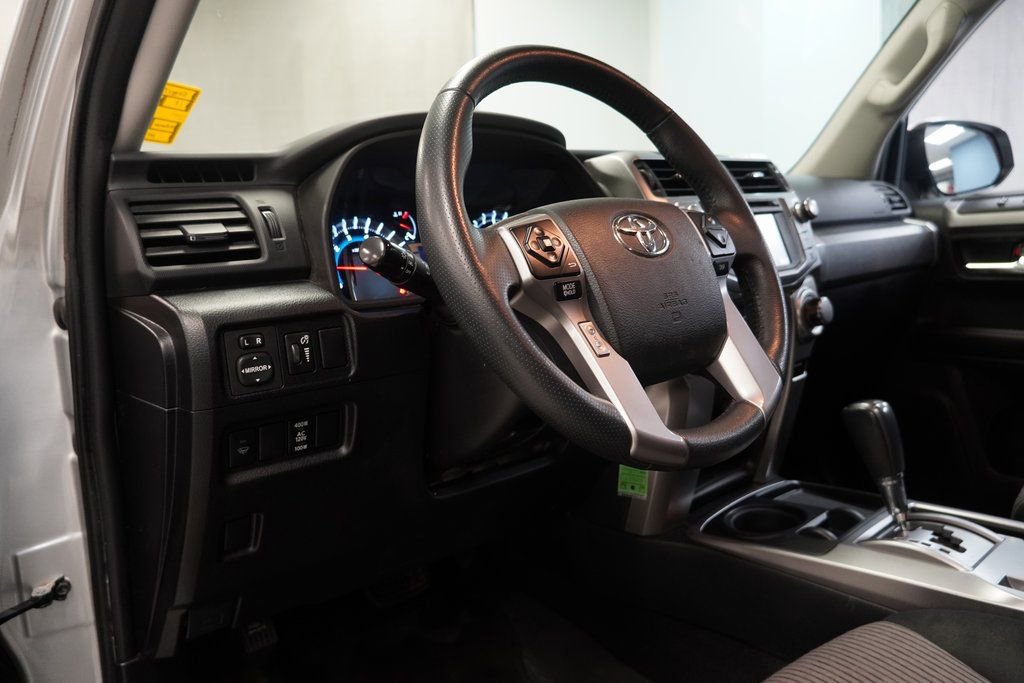 Used 2019 Toyota 4Runner SR5 image 6
