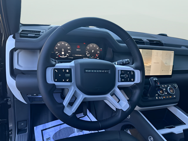 Certified 2025 Land Rover Defender 110 X-Dynamic SE AWD/4WD image 22