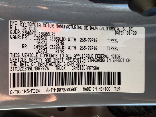 Certified 2020 Toyota Tacoma TRD Off-Road AWD/4WD image 13