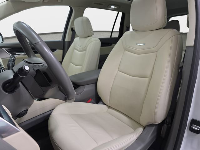 Certified 2023 Cadillac XT6 Premium Luxury image 12