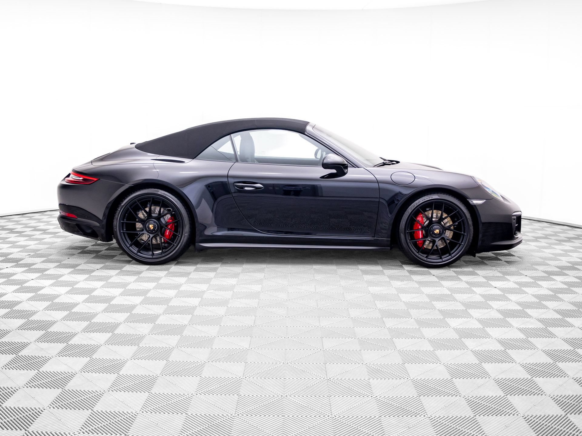 Certified 2019 Porsche 911 Carrera 4 GTS AWD/4WD image 7