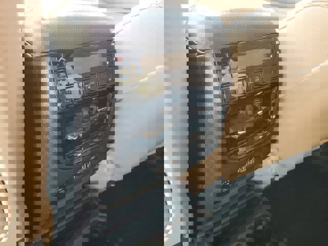 Used 2022 Jeep Grand Cherokee L Limited image 18