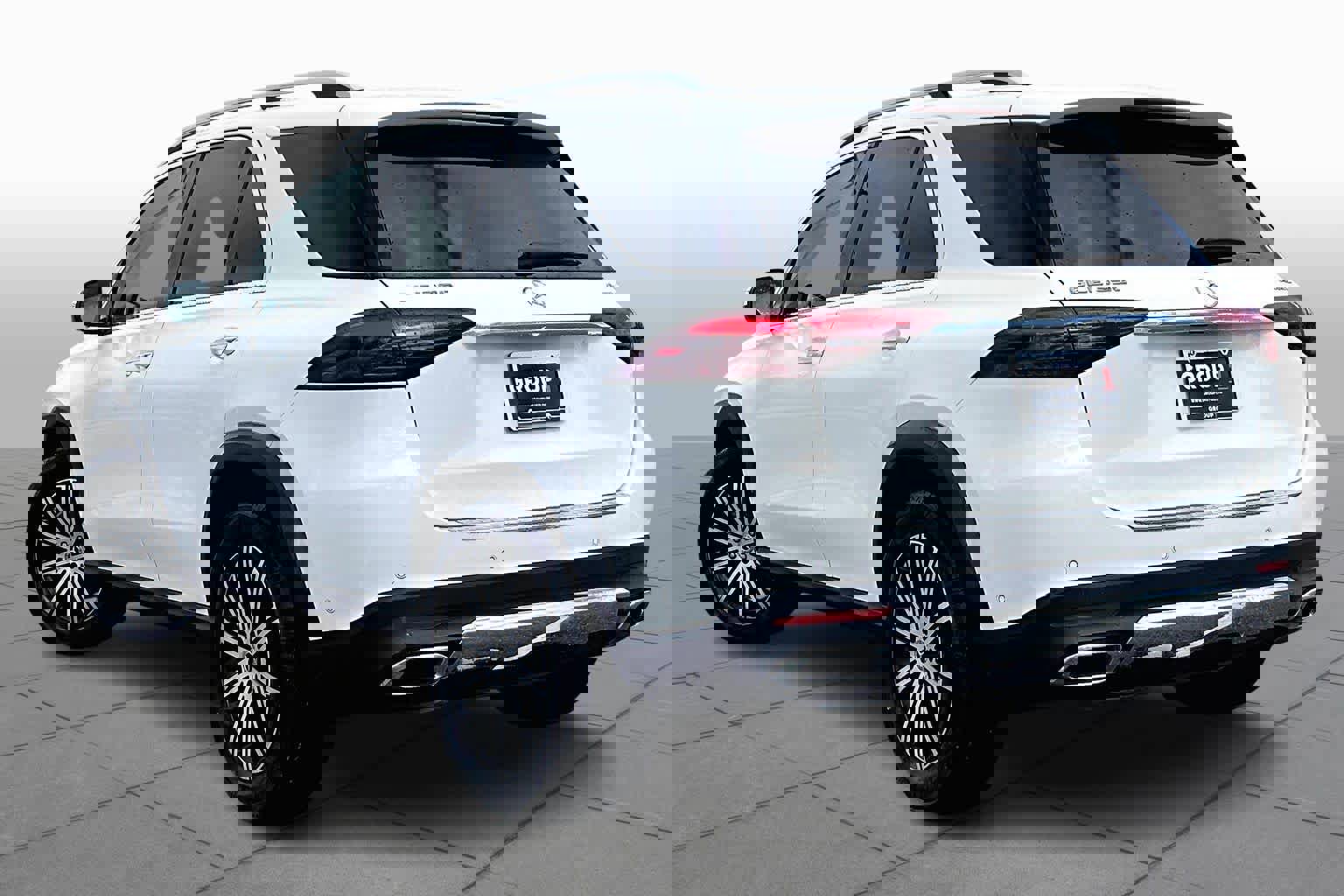 Used 2024 Mercedes-Benz GLE 350 4MATIC image 11