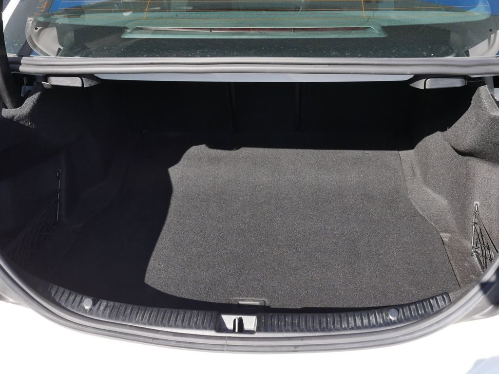 Used 2020 Mercedes-Benz C 300 4MATIC Sedan image 8