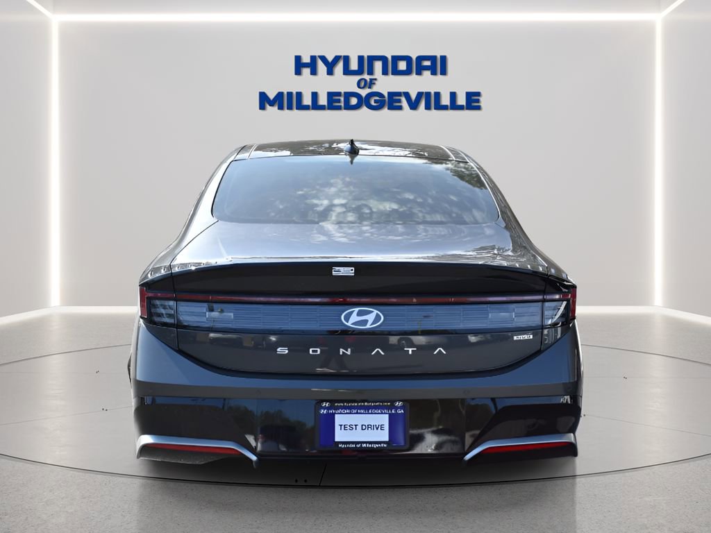 New 2026 Hyundai Sonata Limited FWD image 4