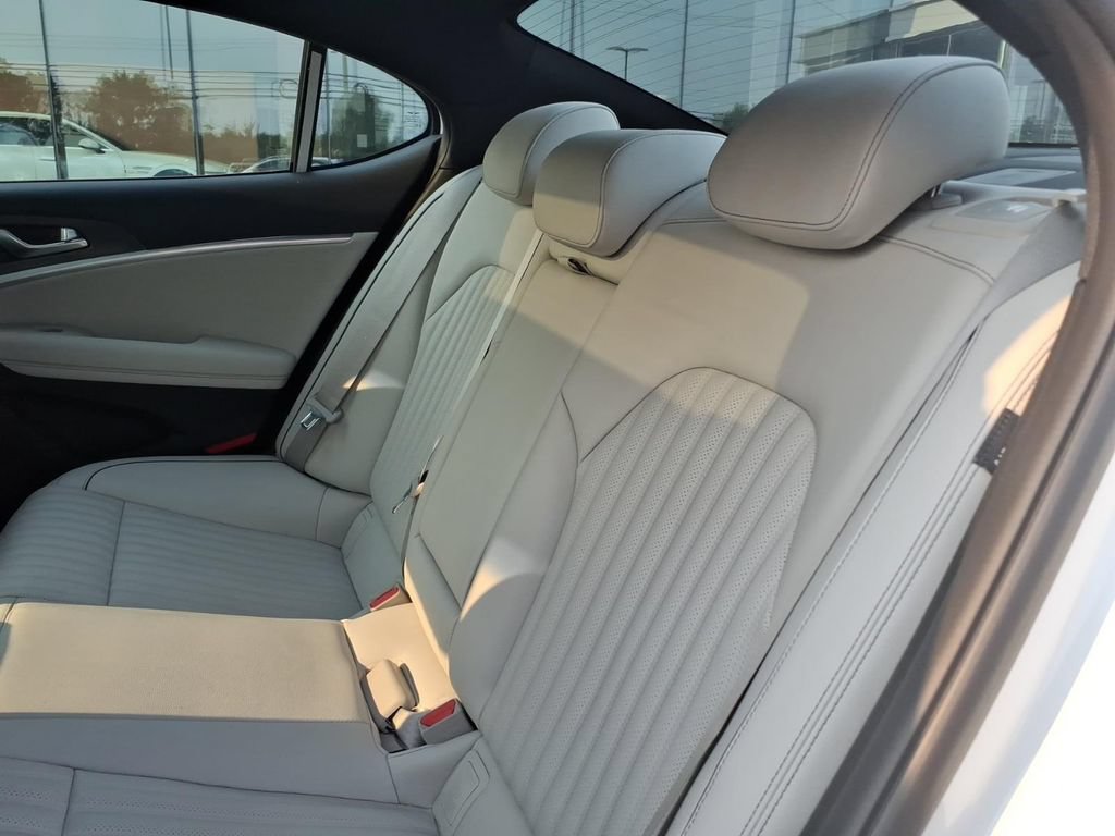 New 2026 Genesis G70 3.3T Sport Prestige RWD image 10