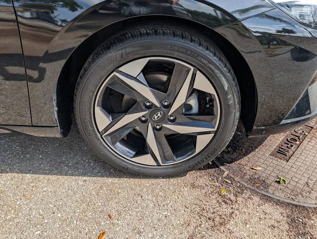 Used 2023 Hyundai Elantra SEL w/ Convenience Package image 21