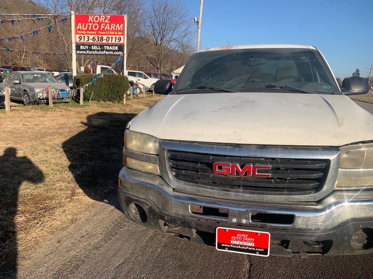 Used 2003 GMC Sierra 1500 SLE w/ Off-Road Package AWD/4WD image 8