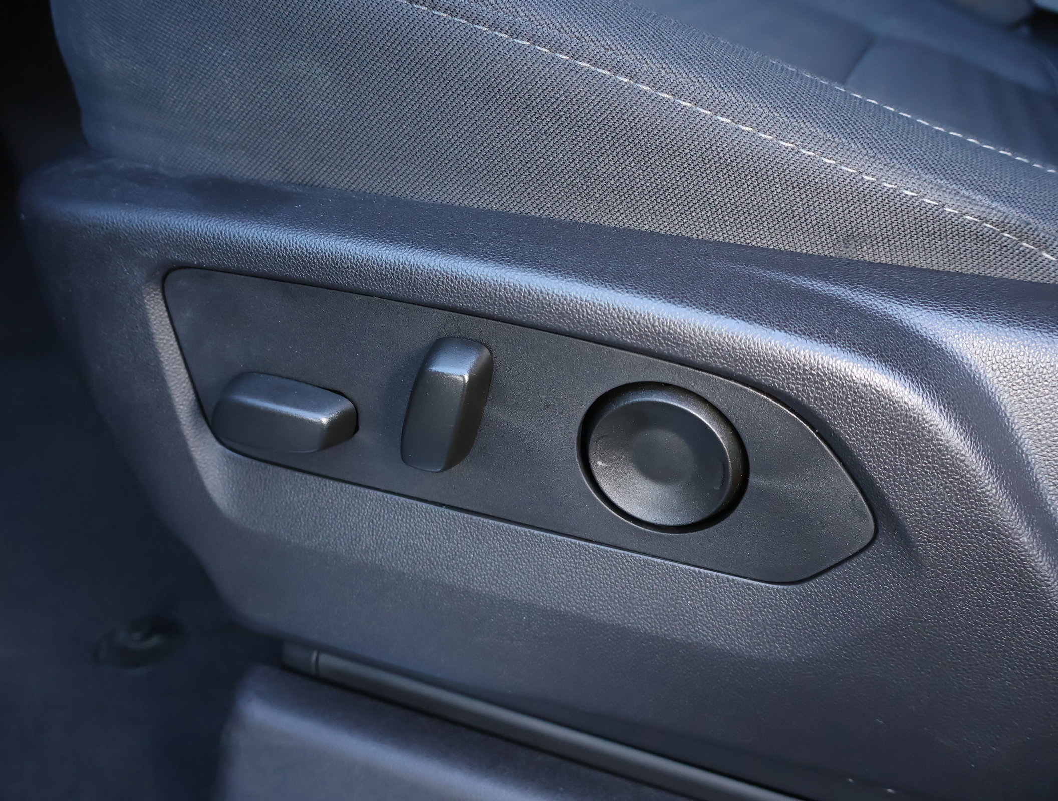 Used 2024 GMC Sierra 1500 Elevation image 9