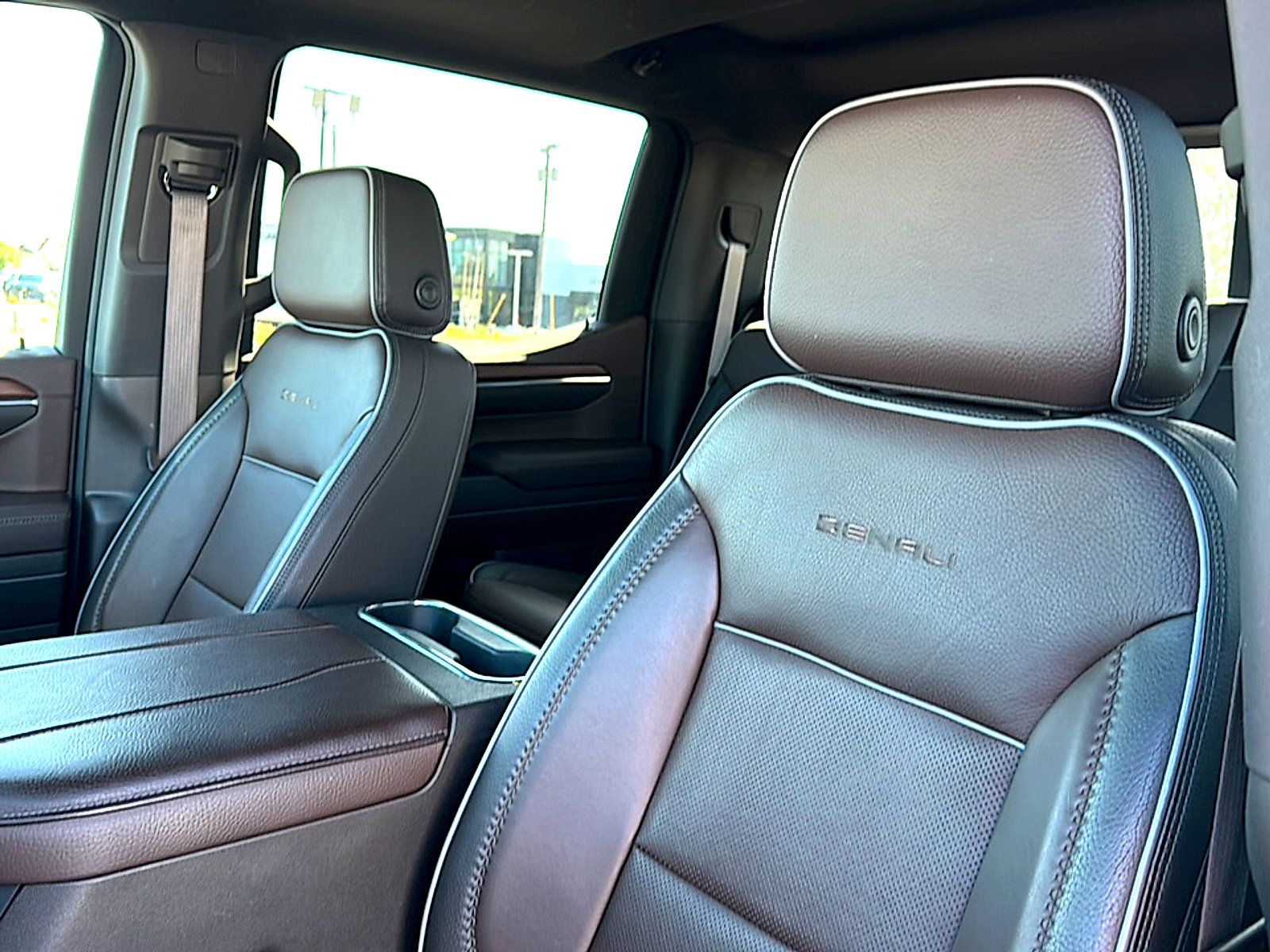 Used 2024 GMC Sierra 1500 Denali w/ Denali Reserve Package RWD image 14
