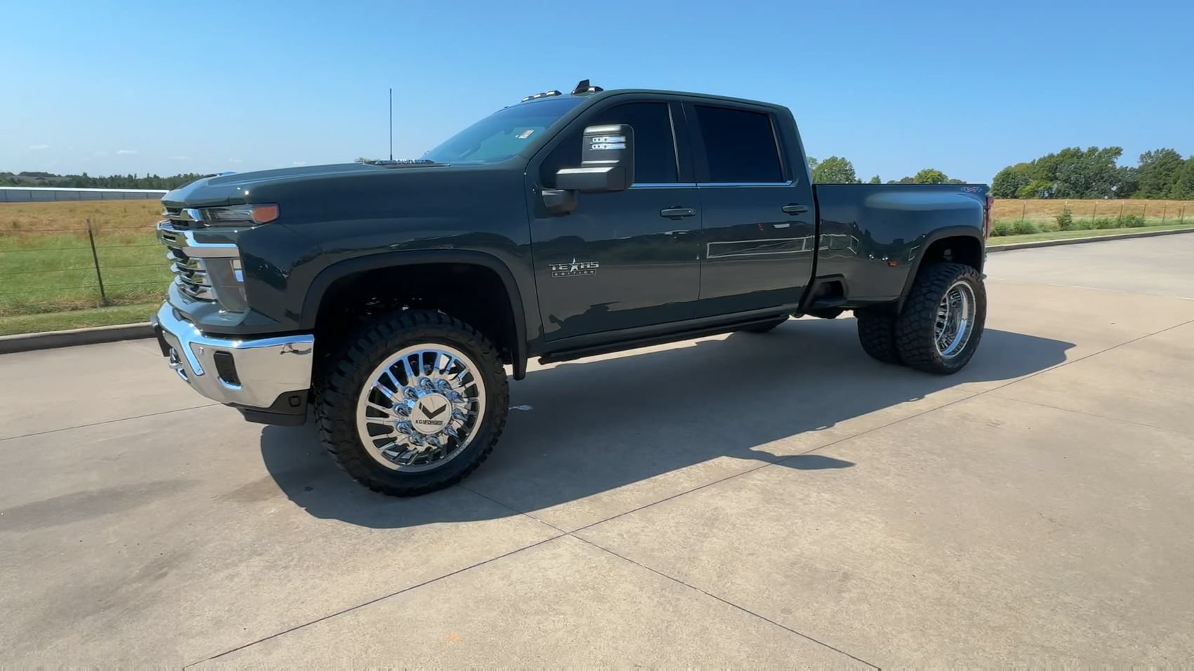 New 2026 Chevrolet Silverado 3500 LT w/ Texas Edition AWD/4WD image 5