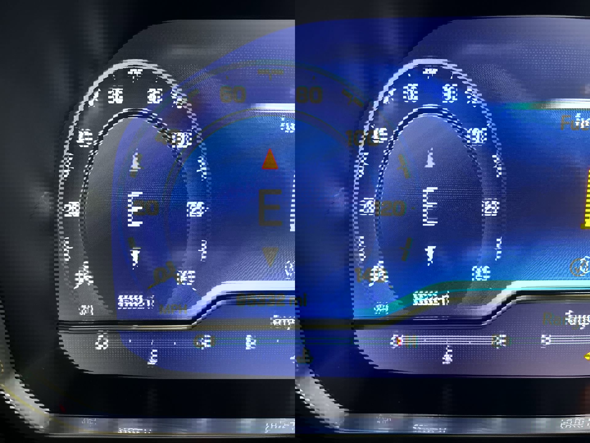 Certified 2023 Chevrolet Tahoe Z71 w/ Luxury Package image 13