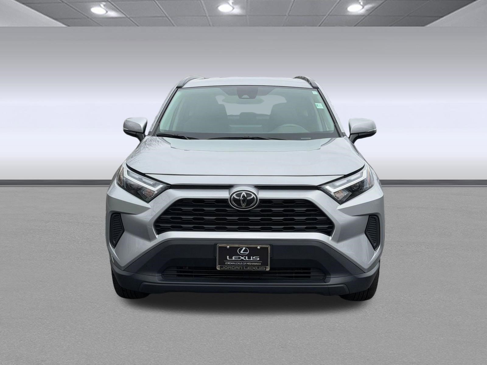 Used 2023 Toyota RAV4 XLE image 5