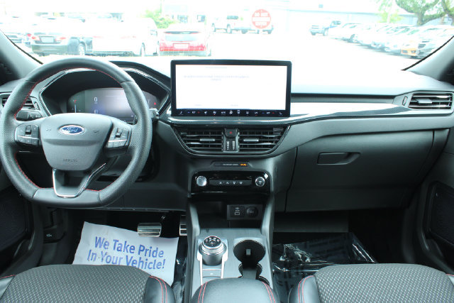 Used 2024 Ford Escape ST-Line w/ Tech Pack #1 AWD/4WD image 16