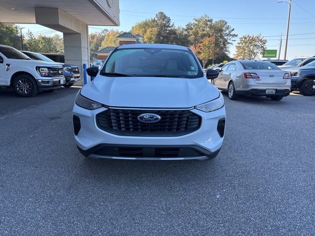 New 2026 Ford Escape Active image 2