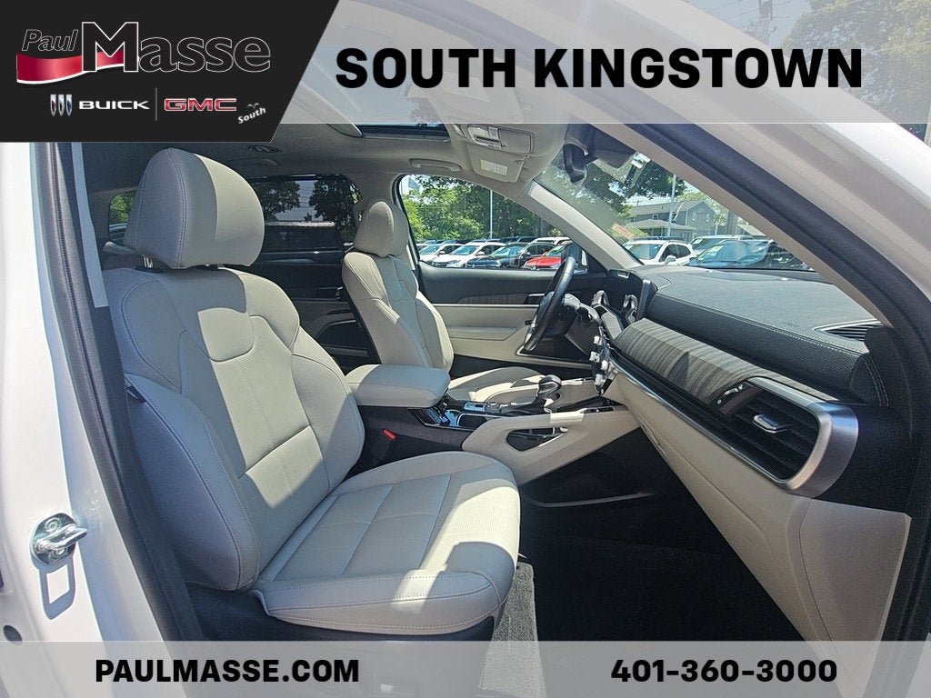 Used 2024 Kia Telluride EX w/ EX Captain's Chair Package AWD/4WD image 25