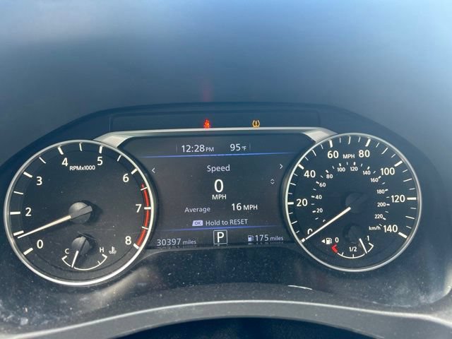 Used 2023 Nissan Altima 2.5 SR w/ SR Premium Package FWD image 25