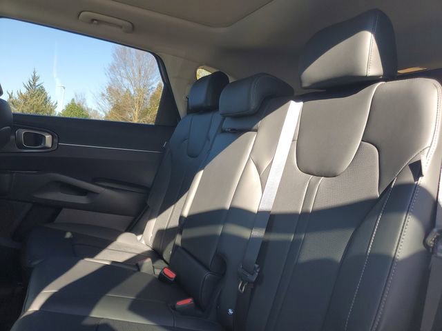 New 2026 Kia Sorento S w/ S Panoramic Sunroof Package FWD image 9