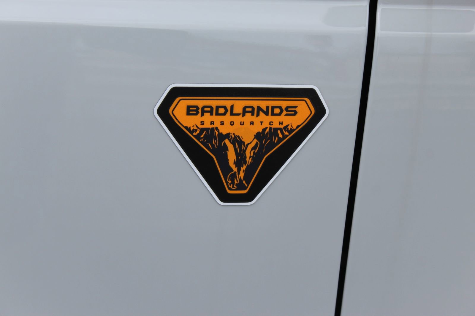 New 2026 Ford Bronco Badlands AWD/4WD image 3