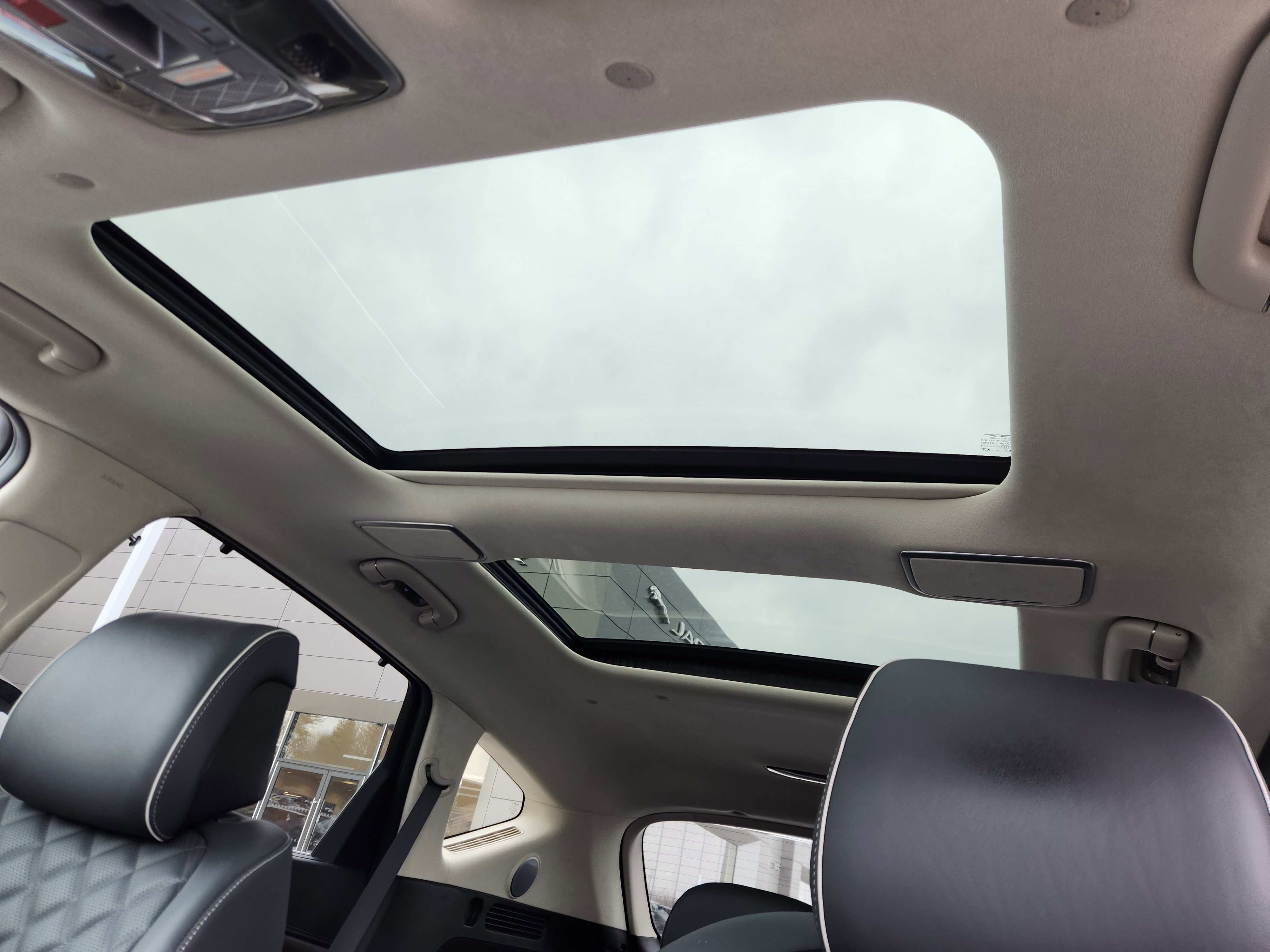 Used 2025 Genesis GV80 3.5T Prestige image 15