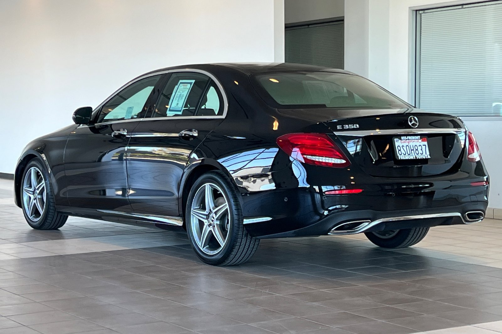 Used 2020 Mercedes-Benz E 350 Sedan image 6