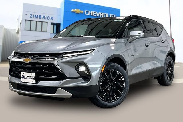 New 2026 Chevrolet Blazer LT w/ Sound & Technology Package AWD/4WD image 2