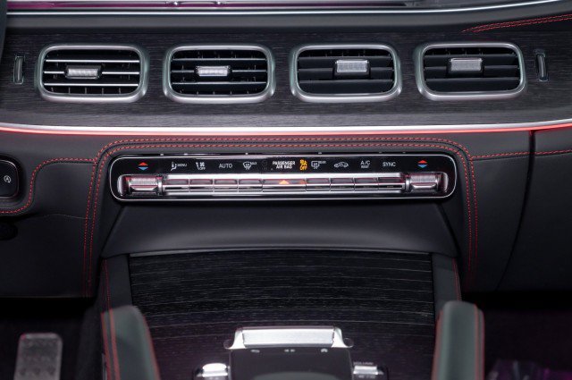 New 2026 Mercedes-Benz GLE 63 AMG S image 17