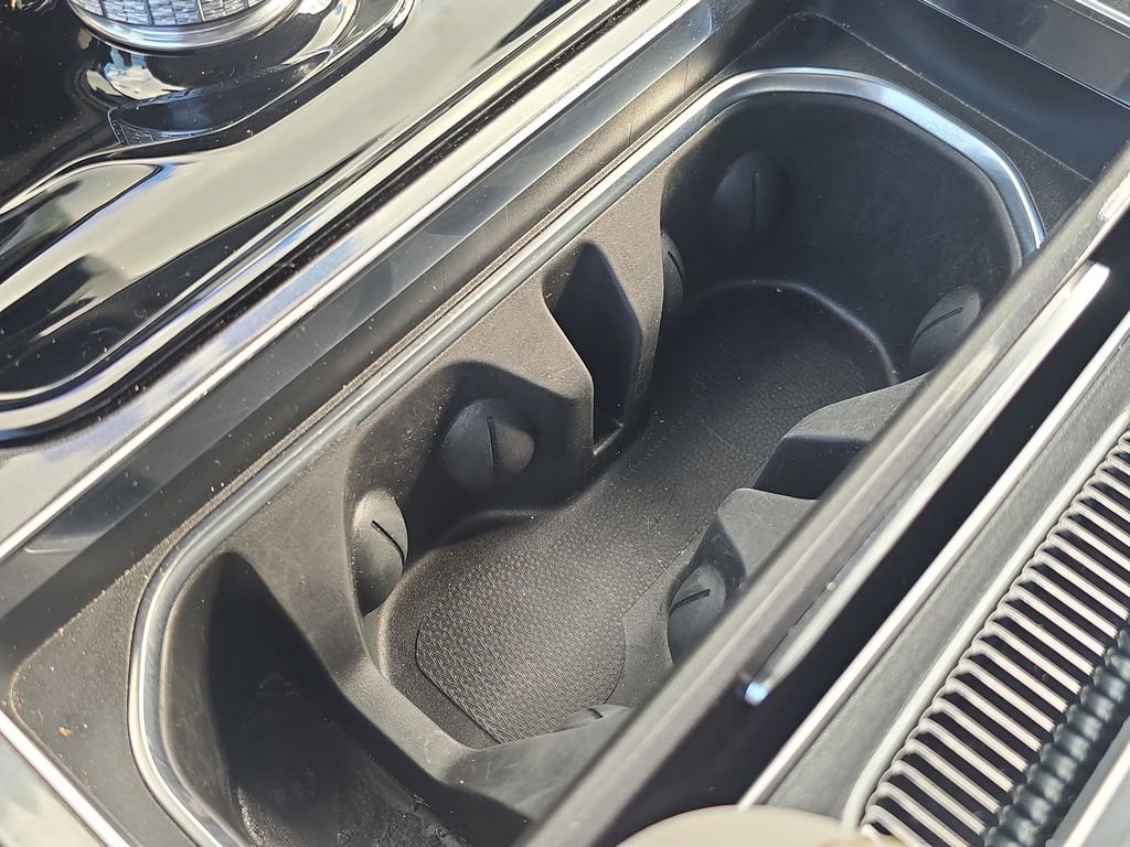 Used 2024 Jeep Wagoneer 2WD image 28