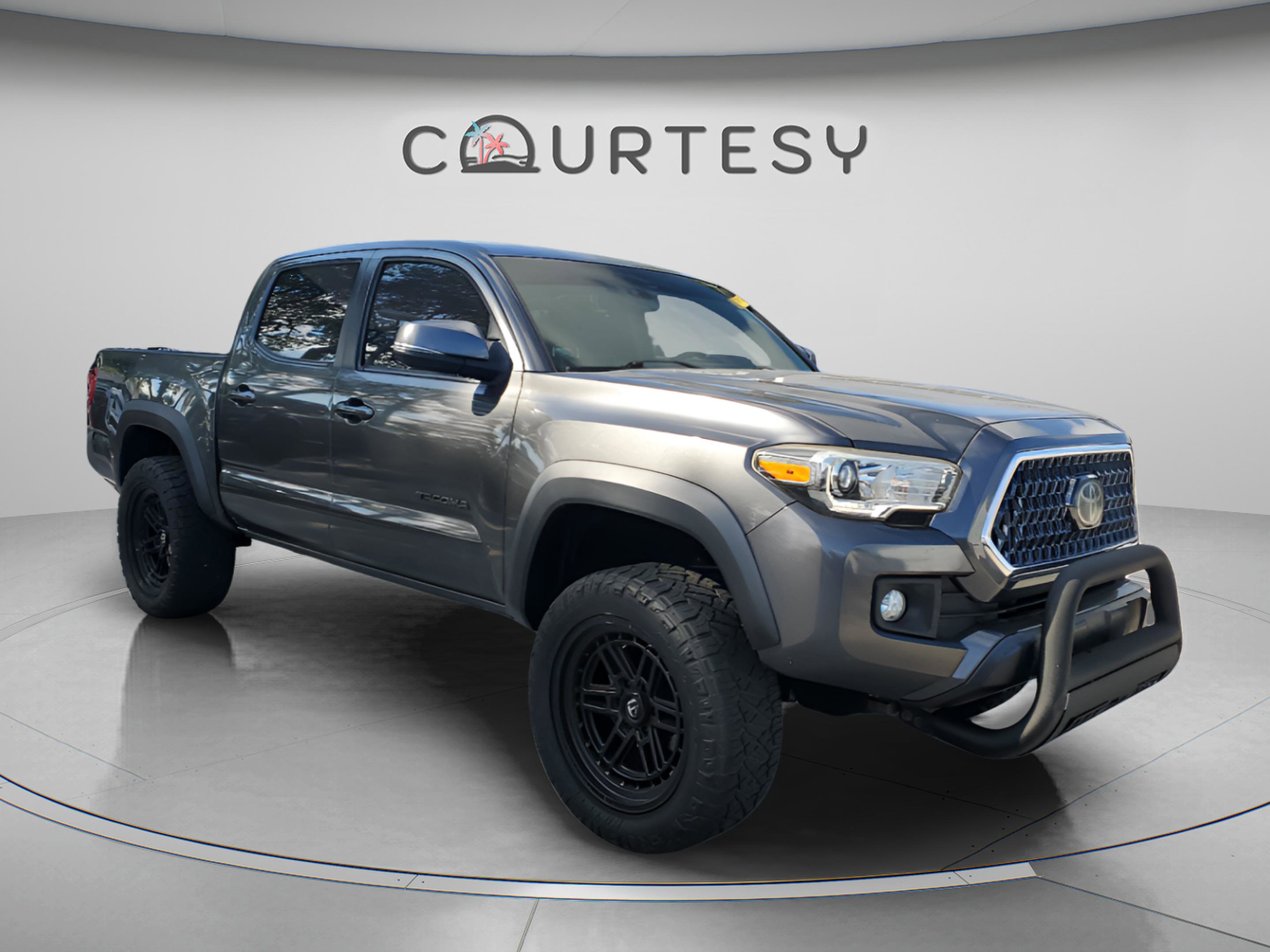 Used 2019 Toyota Tacoma TRD Off-Road RWD image 4