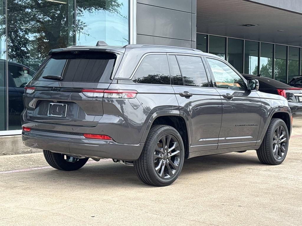 New 2026 Jeep Grand Cherokee Limited AWD/4WD image 3