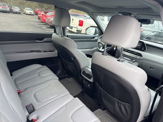 Used 2022 Hyundai Palisade SEL w/ 8P Bench Seat Package AWD/4WD image 11
