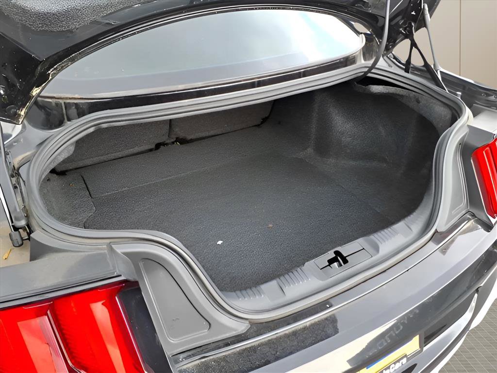 Used 2022 Ford Mustang Coupe image 26