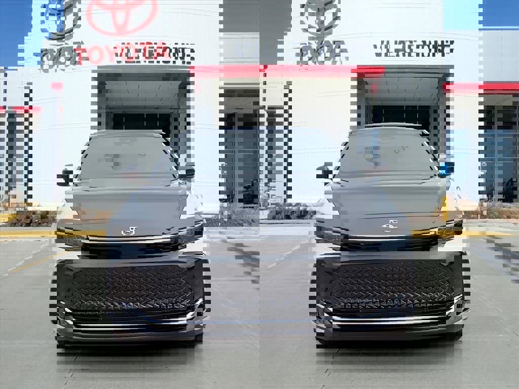 New 2025 Toyota Crown Platinum image 9