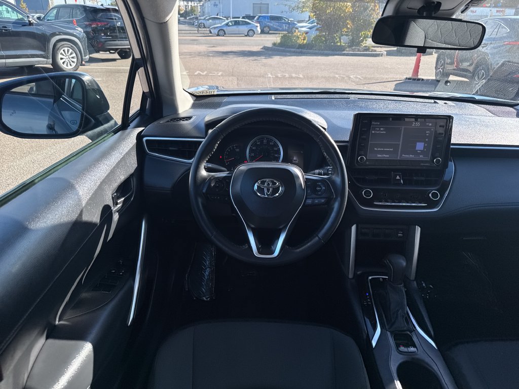 Used 2022 Toyota Corolla Cross LE w/ Moonroof Package AWD/4WD image 12