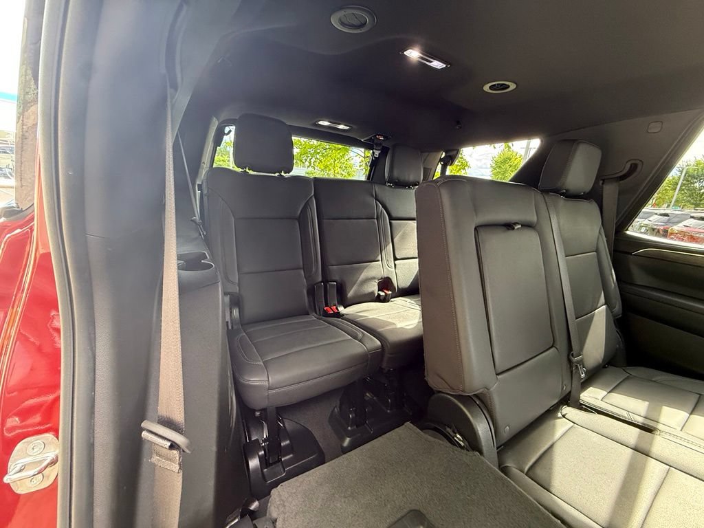 Used 2024 Chevrolet Tahoe Z71 AWD/4WD image 31