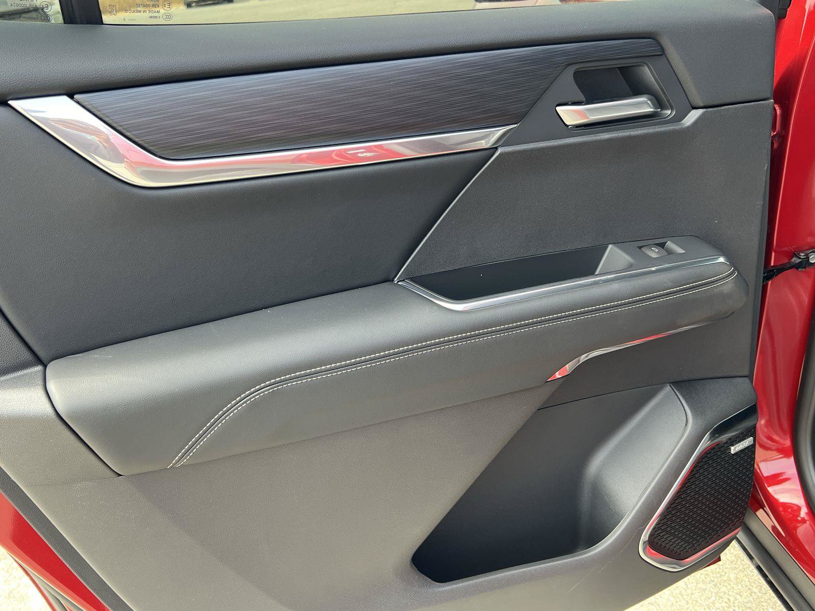 New 2025 GMC Acadia Elevation FWD image 22
