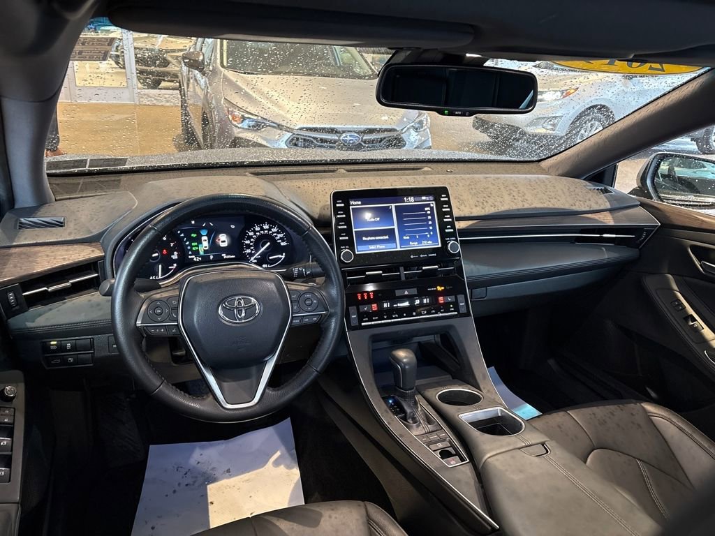 Used 2019 Toyota Avalon XLE w/ Moonroof Package image 11